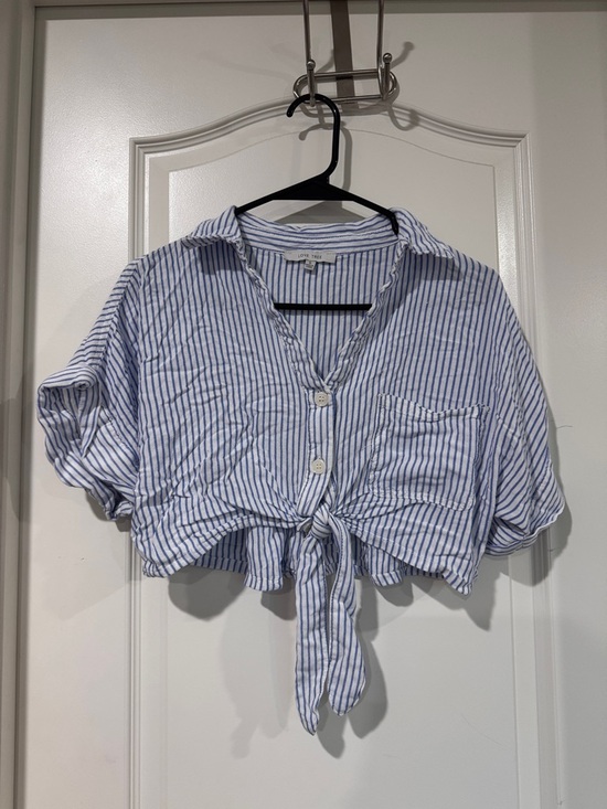 Love Tree Tops - Love Tree Blue and White Striped Tie-Front Crop Top / AA25